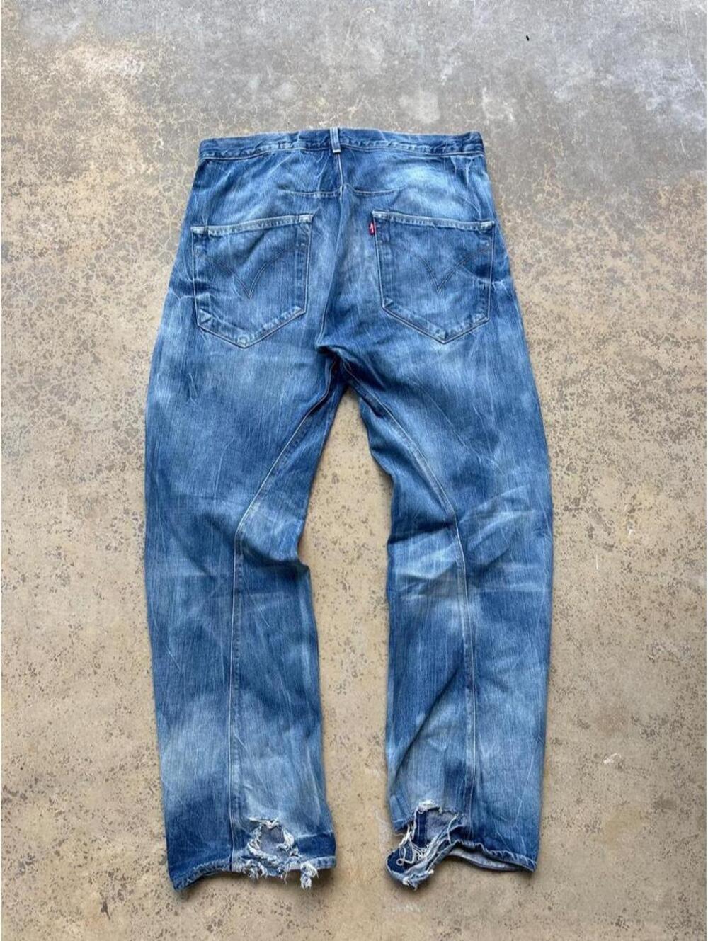 Levis Engineered 34